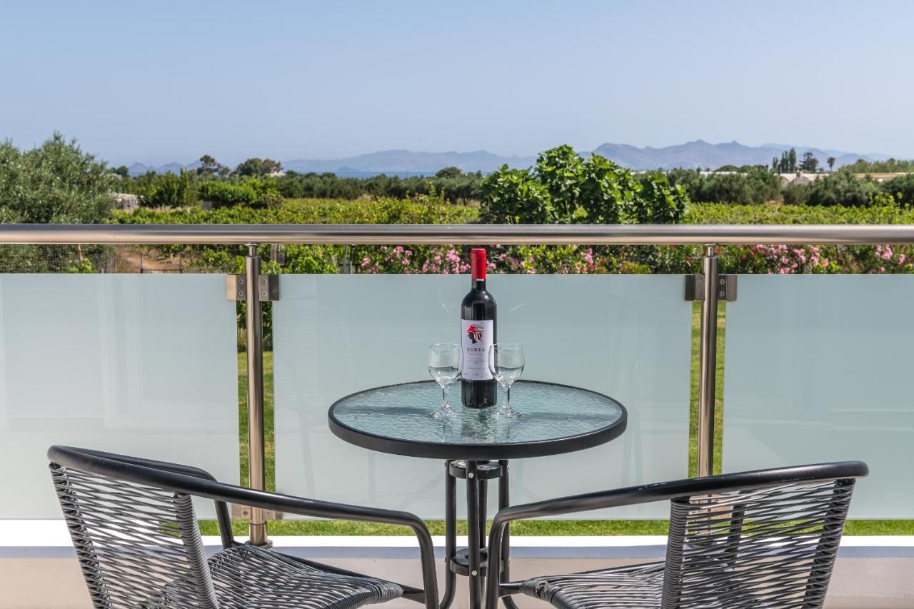 Asteria Pearl Villa 2 With Rooftop Jacuzzi Tigaki Kültér fotó