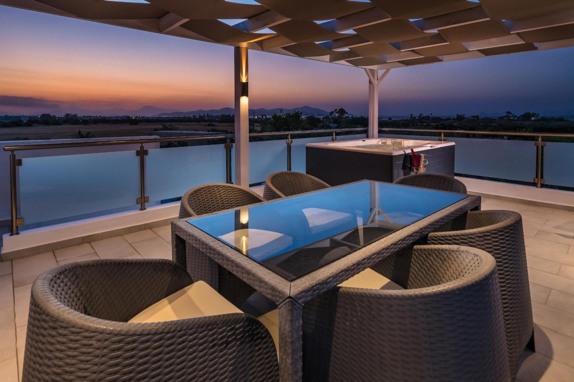 Asteria Pearl Villa 2 With Rooftop Jacuzzi Tigaki Kültér fotó